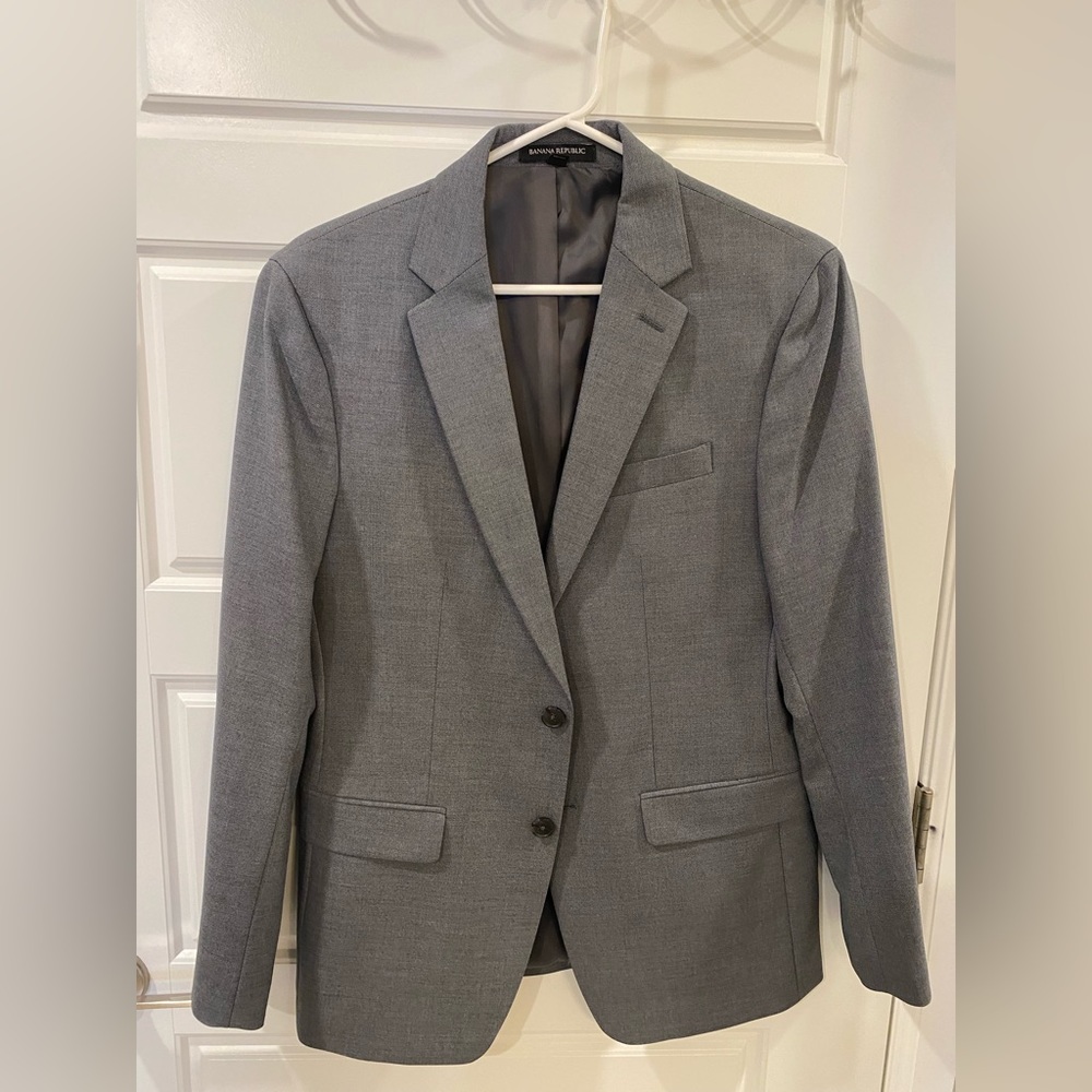 Banana Republic - Men’s Grey Blazer - 38S - Mint condition
